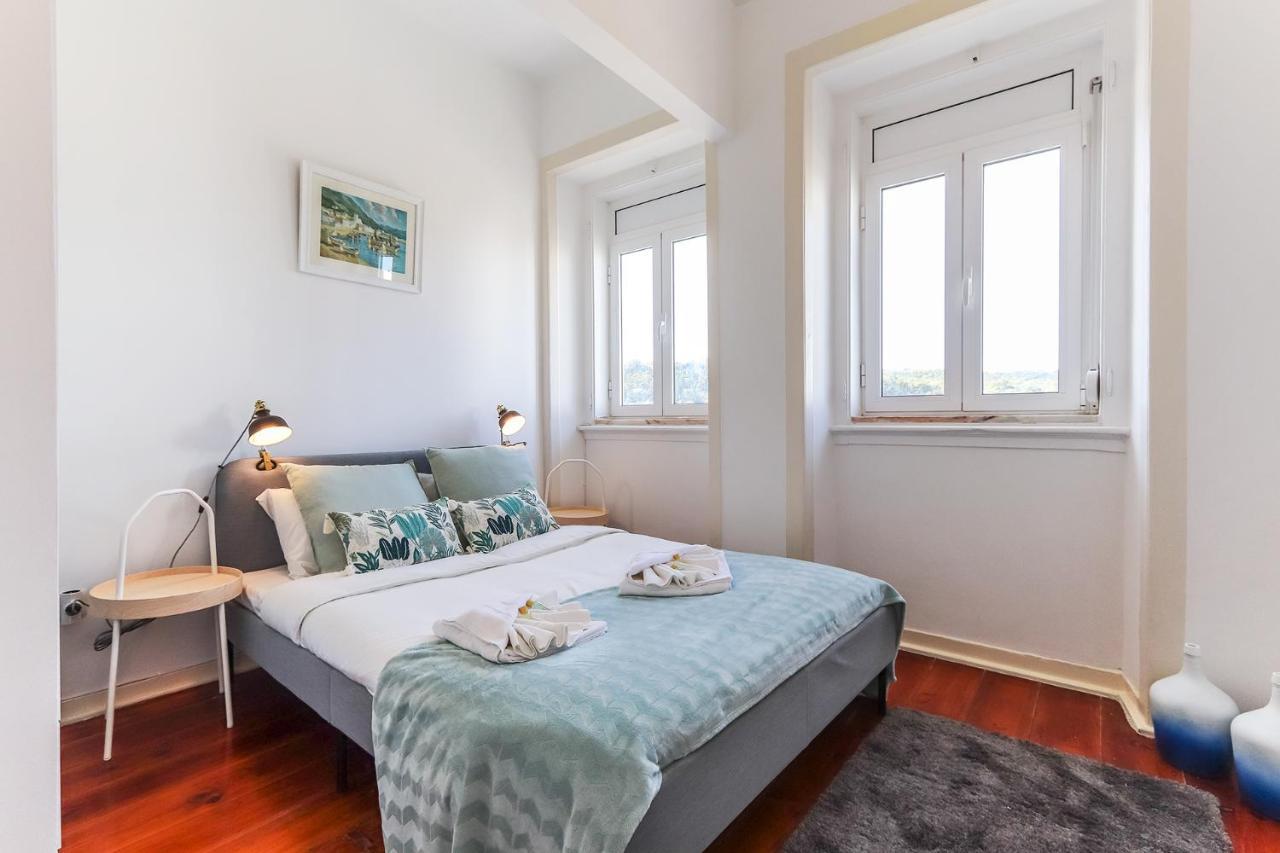 Vita Portucale ! Stylish Apartment Campo Ourique Lissabon Buitenkant foto